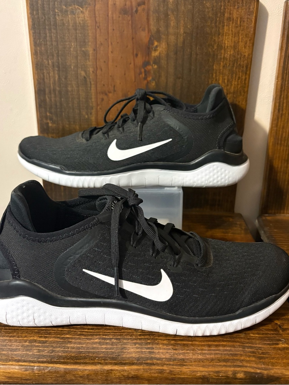 Nike Black Free Running Shoes unisex women’s size 9.5